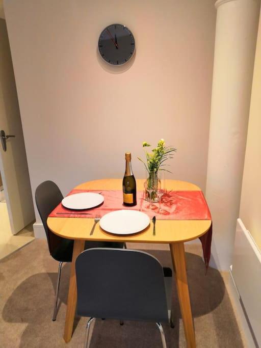 21 The Cocoa Suites York Buitenkant foto