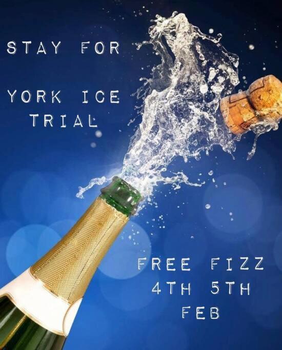 21 The Cocoa Suites York Buitenkant foto